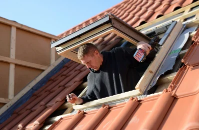 Pose de fenêtres de toit Velux à la Baume